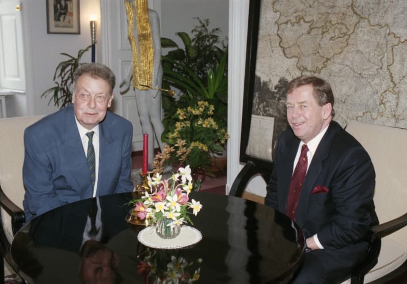 František Černý a Václav Havel v roce 1998