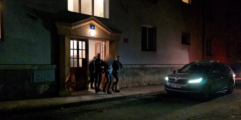 Policisté v Praze zadrželi muže, který vyhrožoval, že vystřílí Vinohradskou nemocnici.