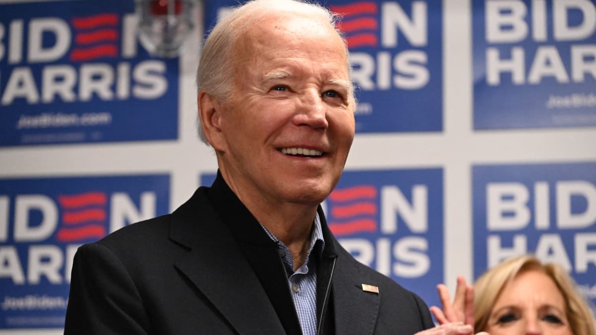 Joe Biden podle očekávání jasně vyhrál demokratické primárky v Jižní Karolíně.