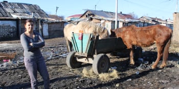 REPORTÁŽ: Koně, chatrče, obživa na smetišti a věčný hlad aneb Mezi ukrajinskými Romy