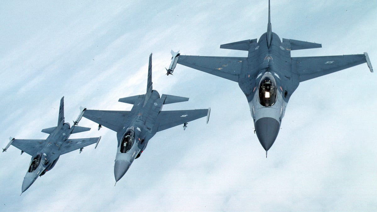 Stíhačky F-16