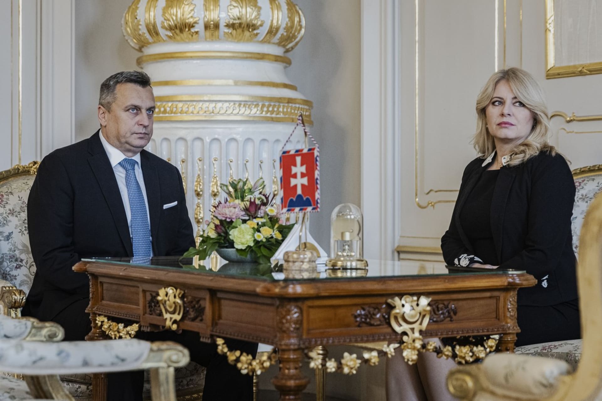 Slovenská prezidentka Zuzana Čaputová a předseda SNS Andrej Danko