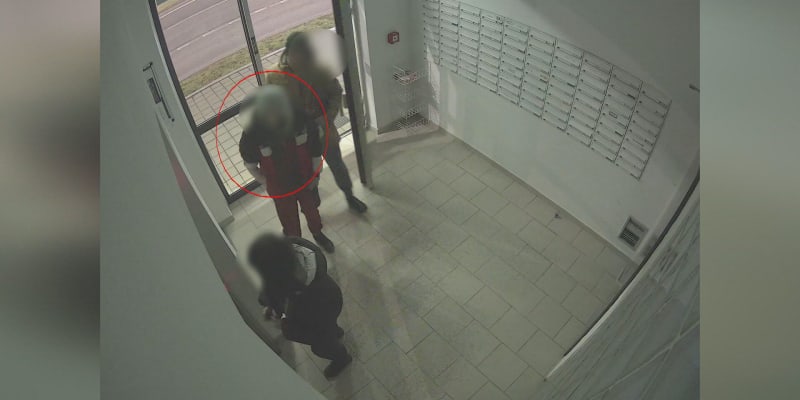 Muž na Slovensku obtěžoval ženu ve výtahu, zachránili ji pohotoví svědci