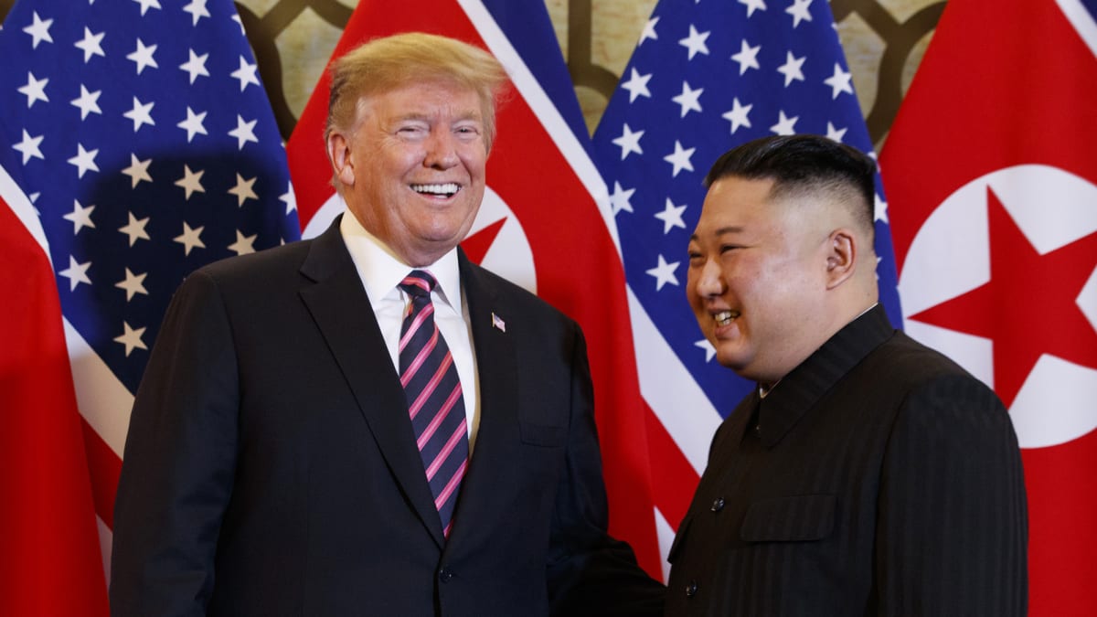 Setkání tehdejšího prezidenta Donalda Trumpa se severokorejským vůdcem Kim Čong-unem v Hanoji (27. 2. 2019)