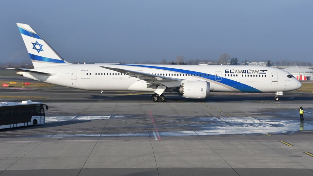 Letadlo na cestě z Prahy do Izraele muselo nouzově přistát. (Ilustrační foto)