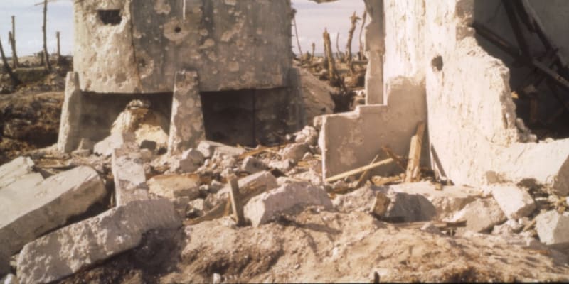 Zničený japonský bunkr