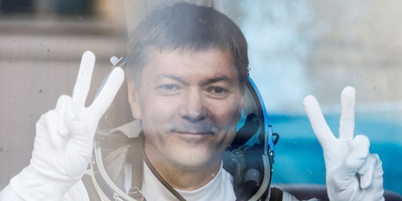Oleg Kononěnko se loučí s novináři před svým dosud posledním startem na misi k Mezinárodní vesmírné stanici