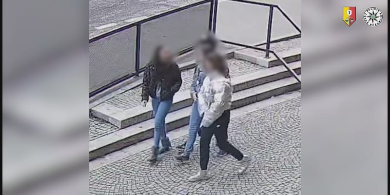 Ženy přepadly v Řepích školačku, policie hledá i svědky.