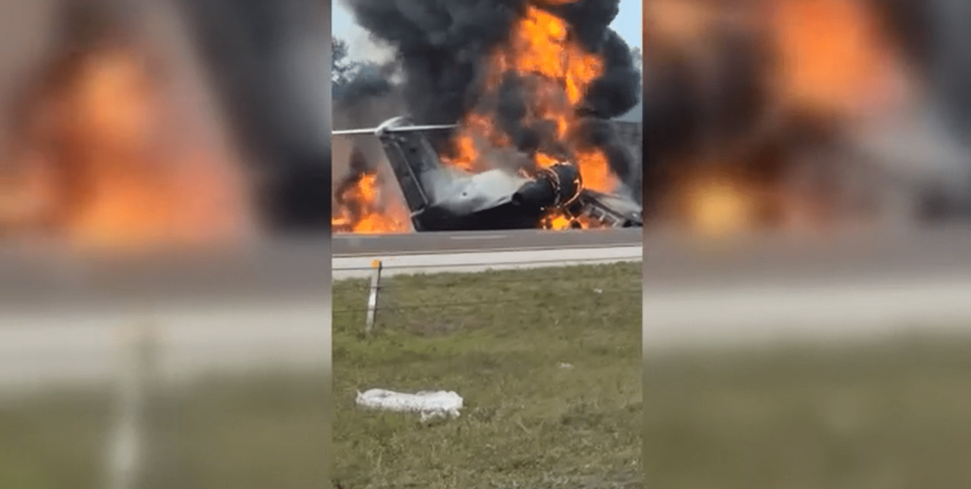 Letadlo nouzově přistálo na dálnici na Floridě. Po nárazu do auta explodovalo