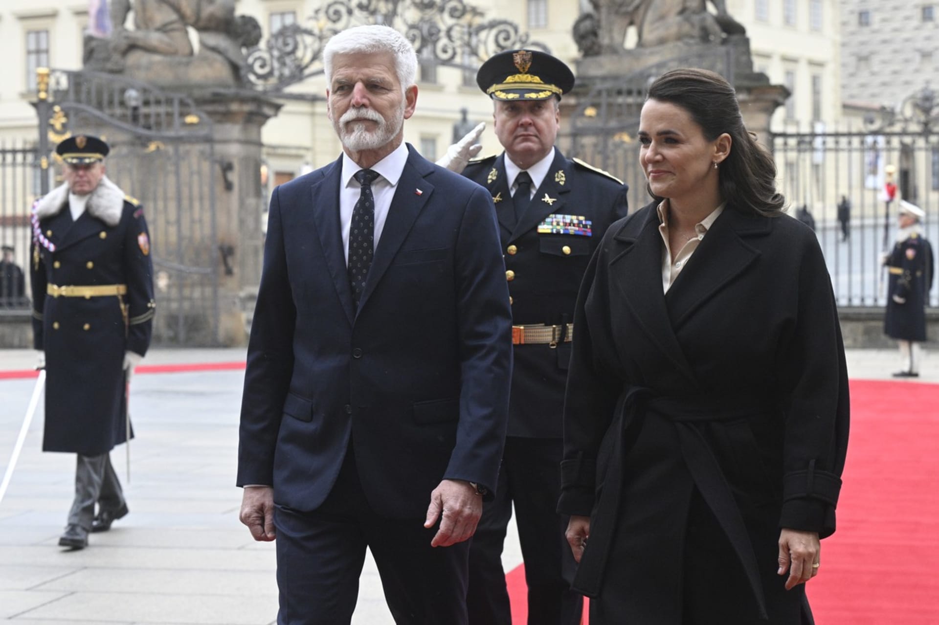 Maďarská prezidentka Katalin Nováková s českým prezidentem Petrem Pavlem