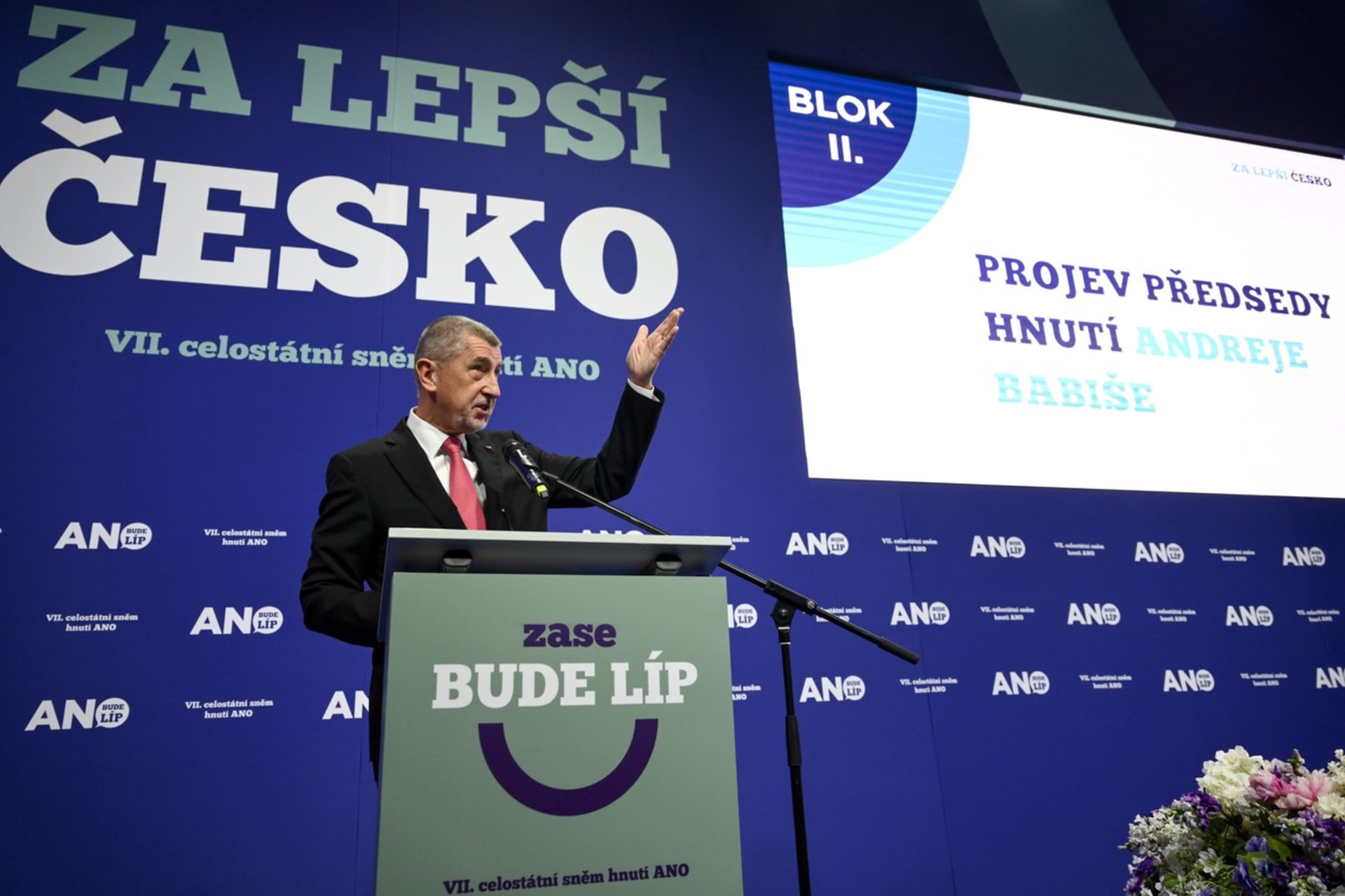 Andrej Babiš na celostátním sněmu hnutí ANO