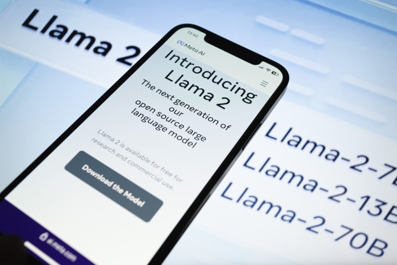 Součástí testu byl i systém Llama-2-Chat od společnosti Meta