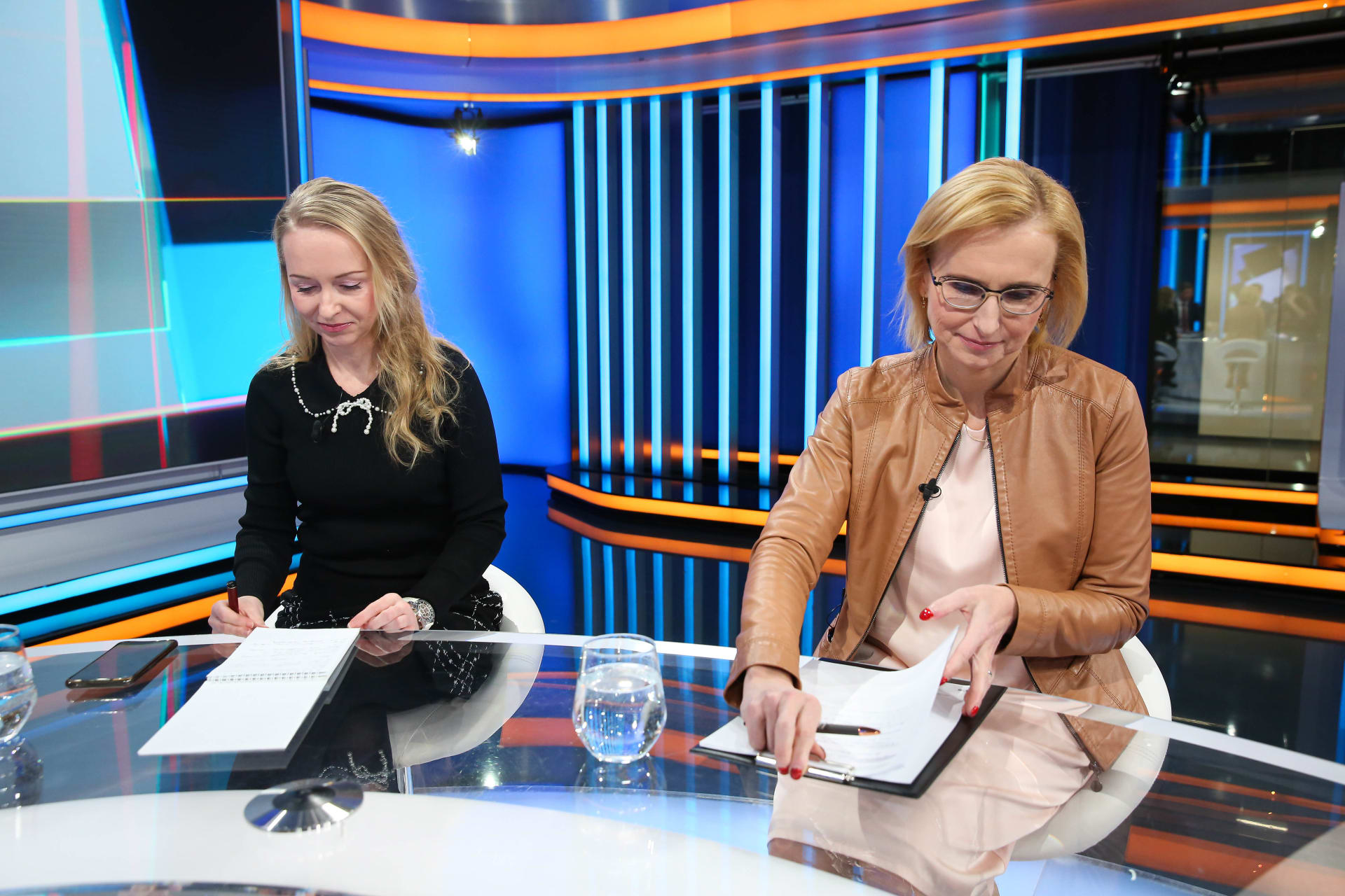 Karla Maříková (SPD) a Kateřina Konečná (KSČM) v Partii Terezie Tománkové