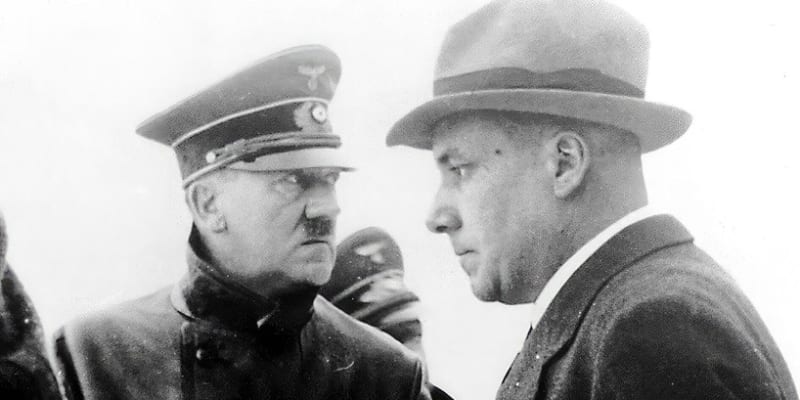 Adolf Hitler s Martinem Bormannem