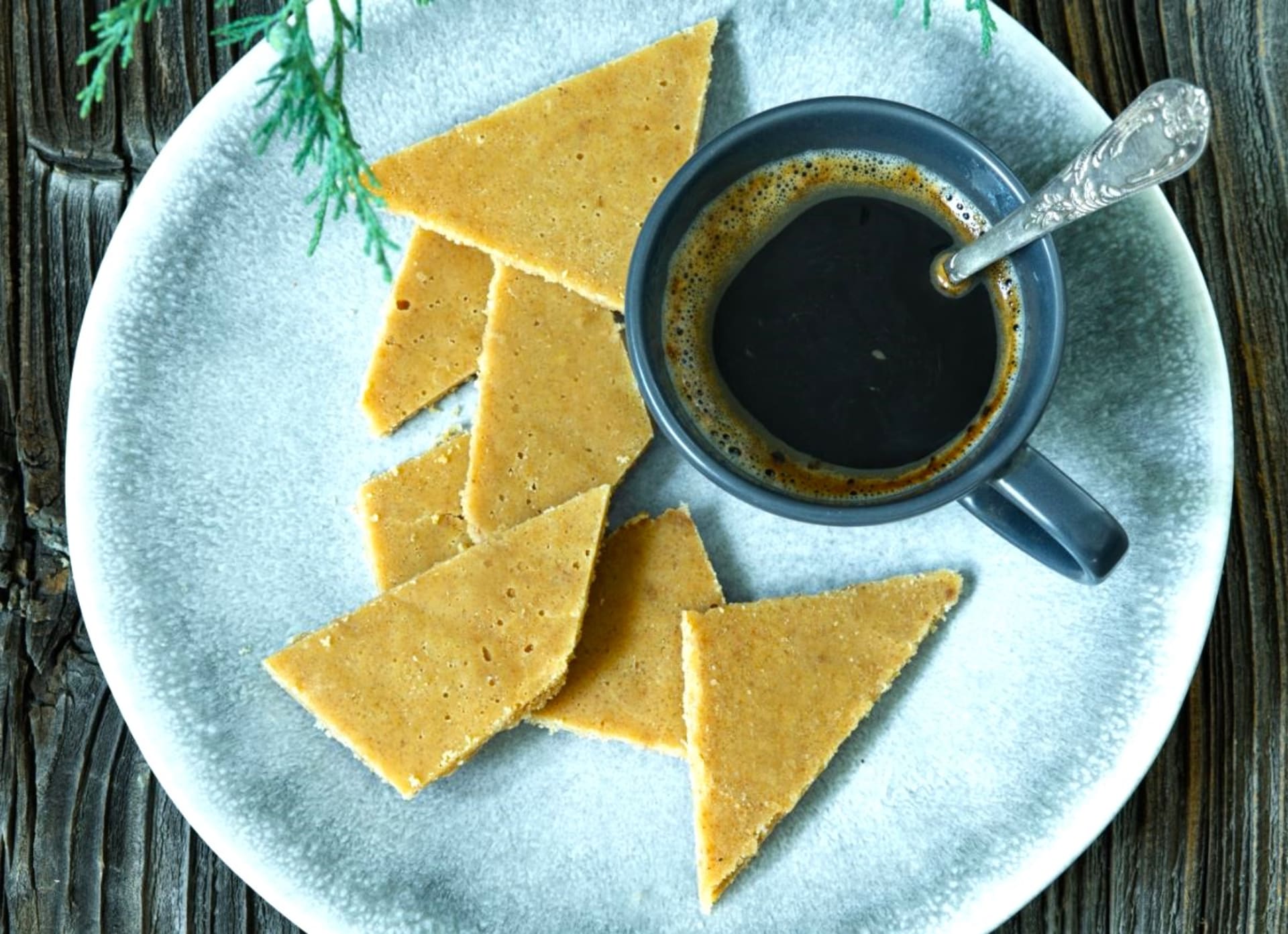 Karamelové střepy – vyzkoušejte savojskou sladkost ze tří ingrediencí