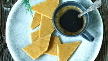 Karamelové střepy – vyzkoušejte savojskou sladkost ze tří ingrediencí