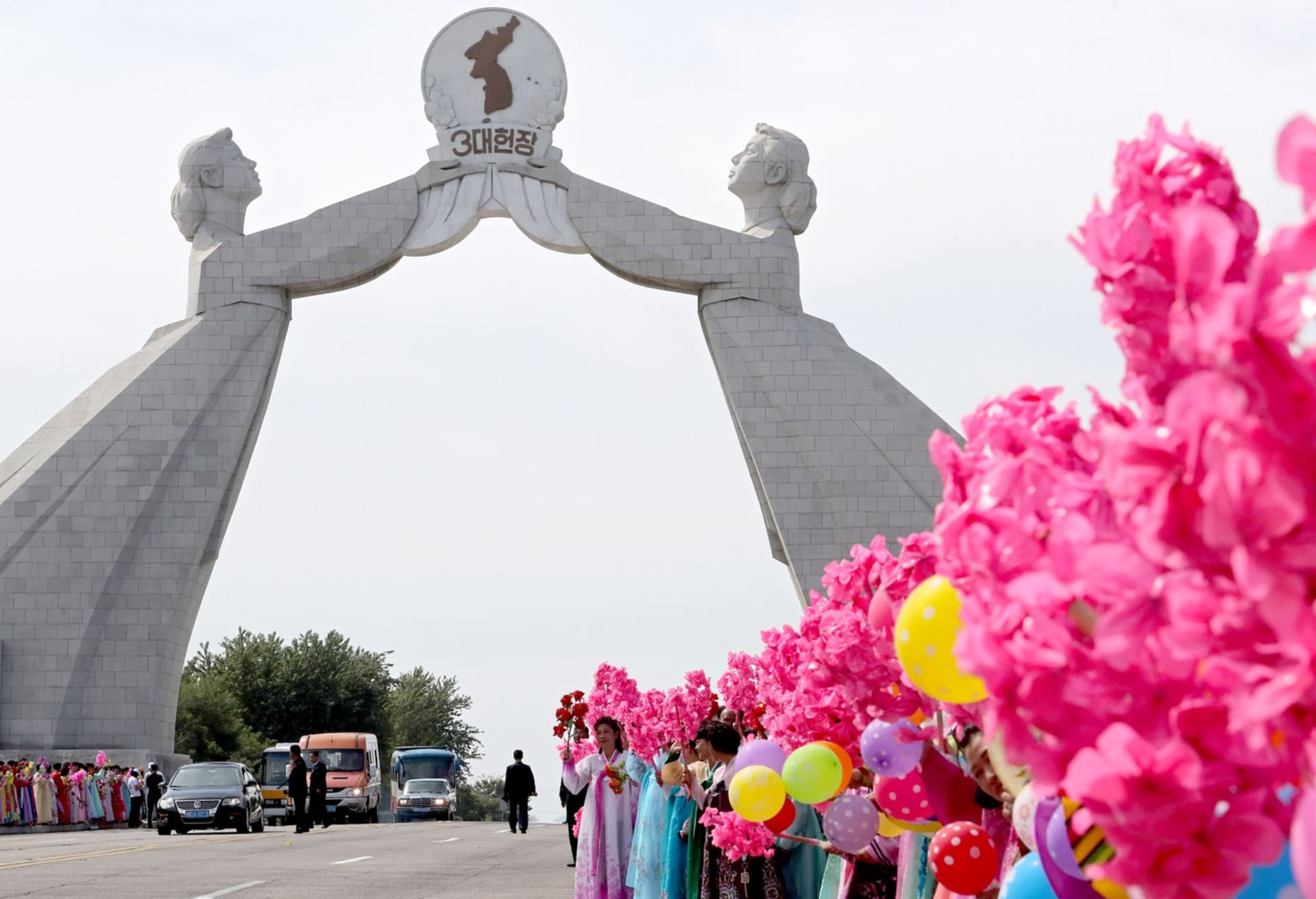 Monumentální oblouk sjednocení v severokorejském Pchjongjangu byl v lednu odstraněn.