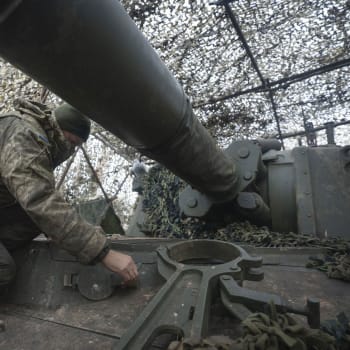 Ukrajinci se už téměř dva roky brání ruské invazi.