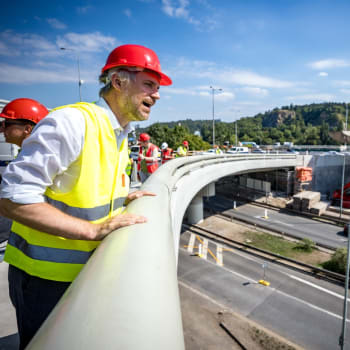 Náměstek Zdeněk Hřib (Piráti) na kontrole rekonstrukce Barrandovského mostu (23. 8. 2023).