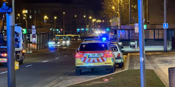 Tragická noční nehoda v Praze: Mladou dívku smetlo auto, na místě zemřela