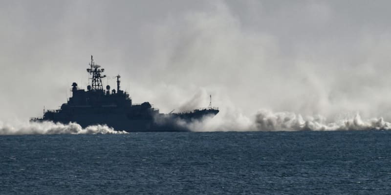 Ukrajinské síly zničily ruskou výsadkovou loď.
