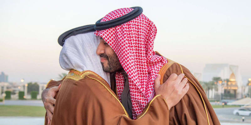 Saúdský korunní princ Mohammed bin Salman a Salman bin Hamad Al Khalifa, premiér Bahrajnu