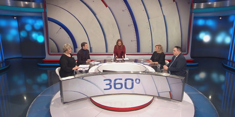 Věra Kovářová (STAN), Jan Skopeček (ODS), Alena Schillerová (ANO) a Jan Hrnčíř (SPD) v pořadu 360