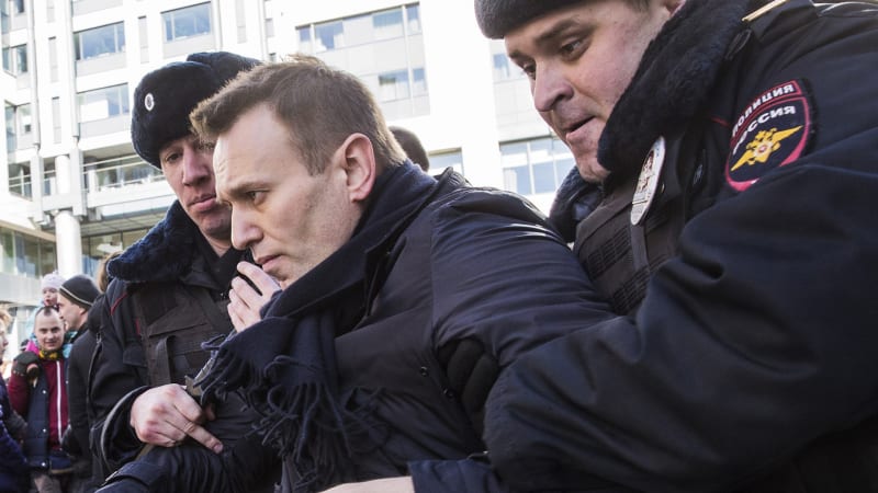 Zemřel Putinův největší odpůrce. Navalnému se stala osudnou procházka