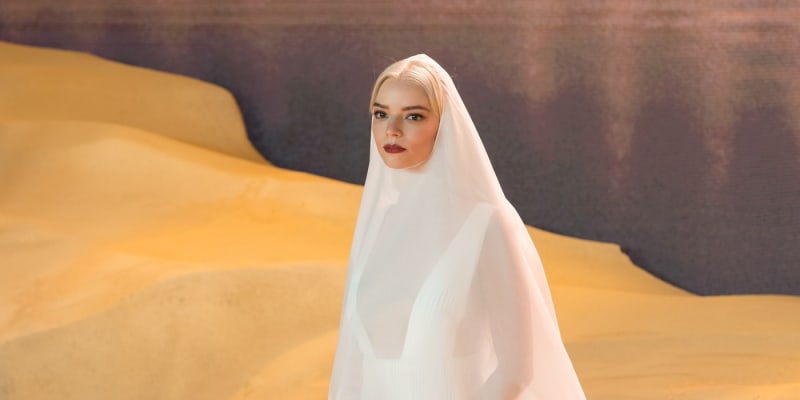 Anya Taylor-Joy v andělském modelu na londýnské premiéře druhé Duny