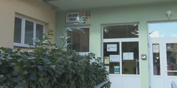 Brutální šikana na škole v Blovicích: Radní odvolali ředitelku, rodičům to nestačí