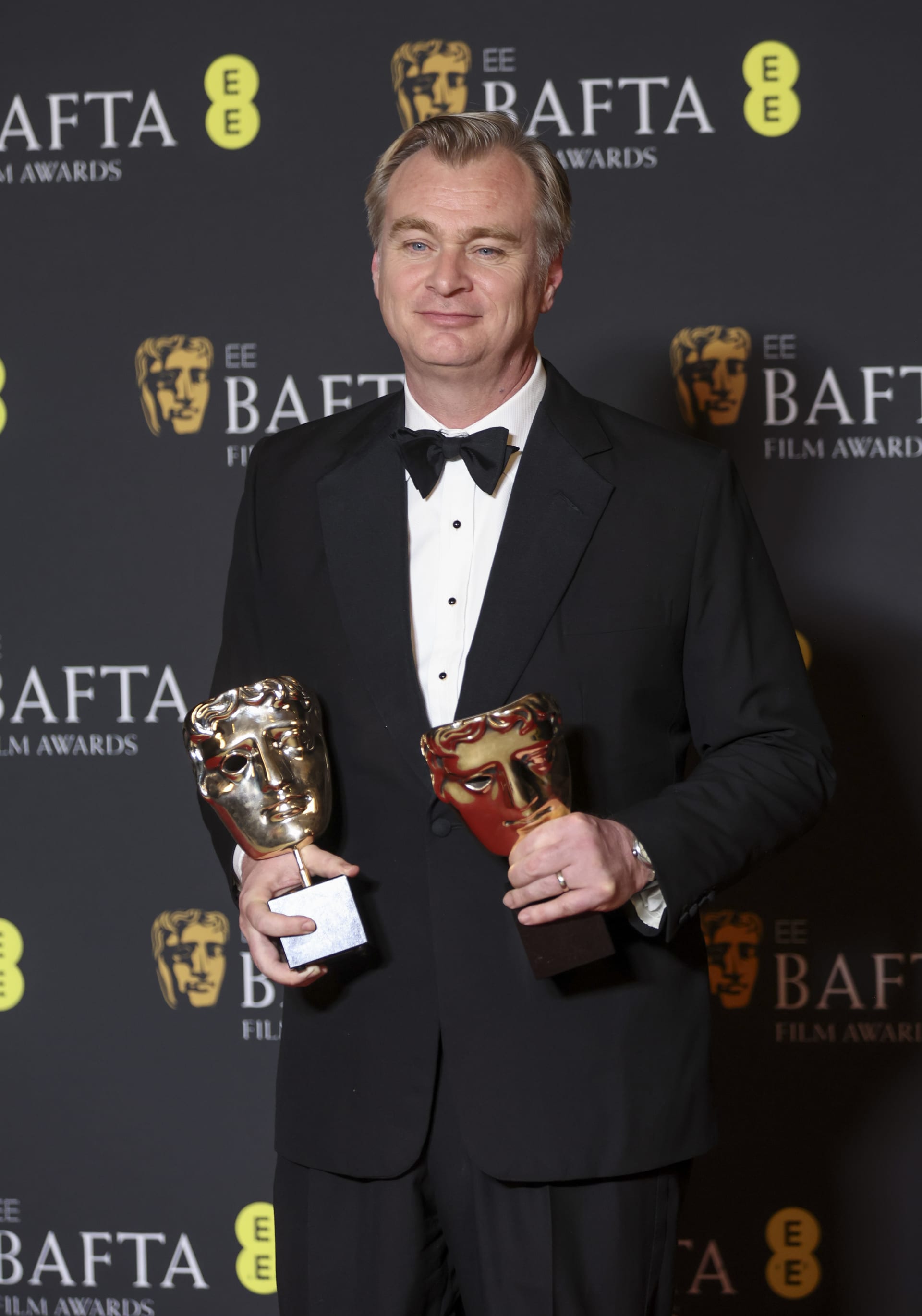 Režisér Christopher Nolan režíroval snímek Oppenheimer.