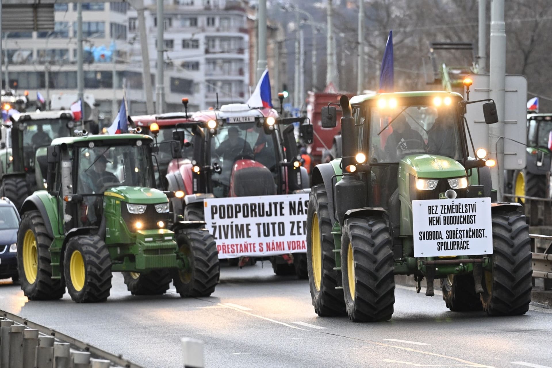 Protestující zemědělci v Praze (19. 2. 2024)