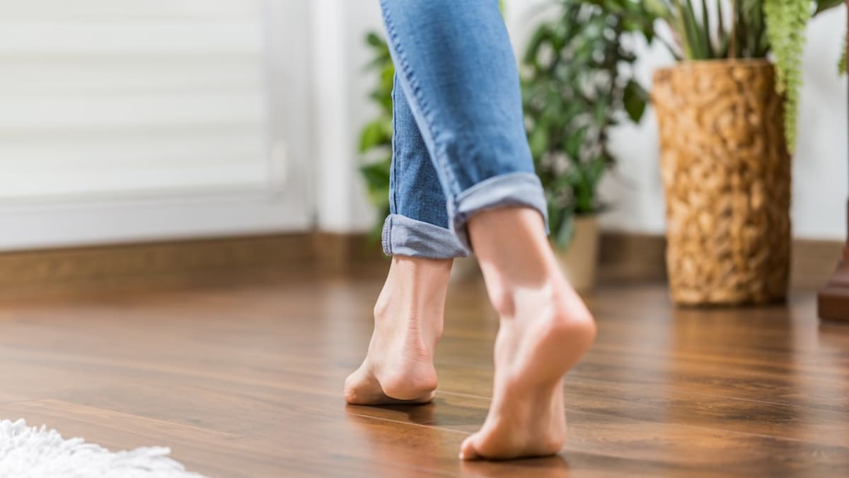 Dopřejte si doma klid: Jaká podlaha nabízí tichý došlap