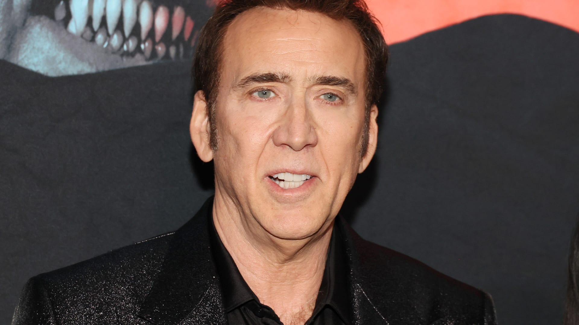 Nicolas Cage se na jeho výchově prý moc nepodílel.