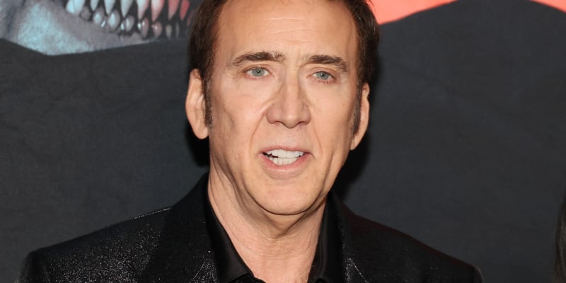 Nicolas Cage se na jeho výchově prý moc nepodílel.