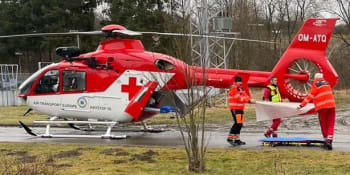 Muž se ve Fryčovicích vážně zranil při kácení stromů. Na místo letěl i vrtulník