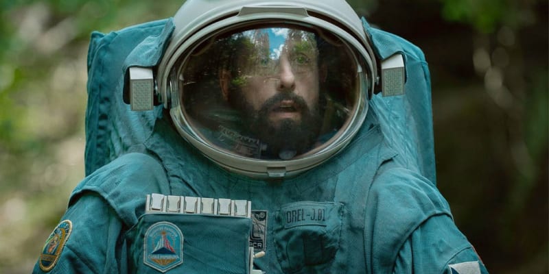 Adam Sandler ve sci-fi filmu Kosmonaut z Čech