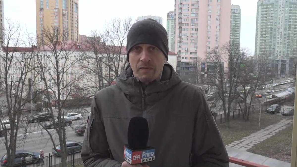 Matyáš Zrno se na výročí války na Ukrajině vrátil do Kyjeva.