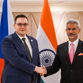 Ministr zahraničí ČR Jan Lipavský a jeho indický protějšek Subrahmanjam Džajšankar.