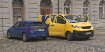Česká pošta utratí miliardu za nová auta. Obří nákup přichází po vlně propouštění 