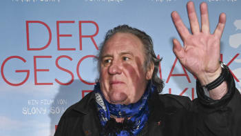 Depardieu čelí dalšímu obvinění ze sexuálního napadení. Ženu měli zachránit bodyguardi