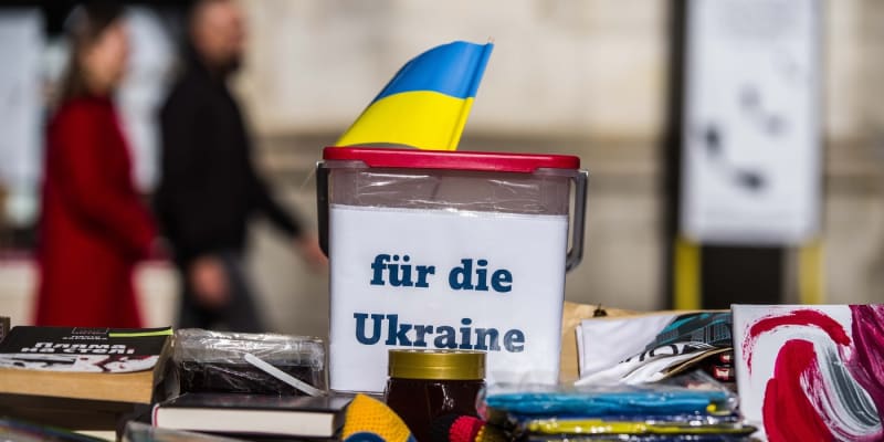 Ukrajinci v německém Mnichově uspořádali akci jako poděkování za podporu, kterou Německo Ukrajině poskytuje.