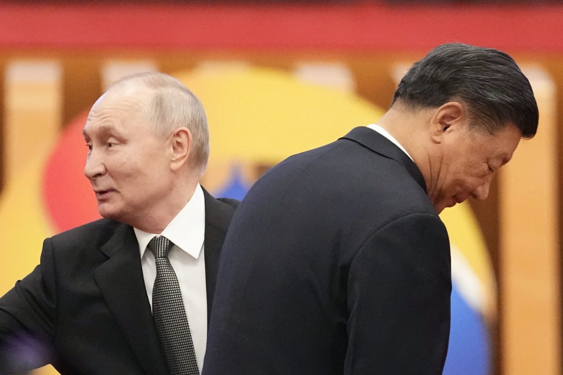 Vladimir Putin a Si Ťin-pching na setkání v Pekingu