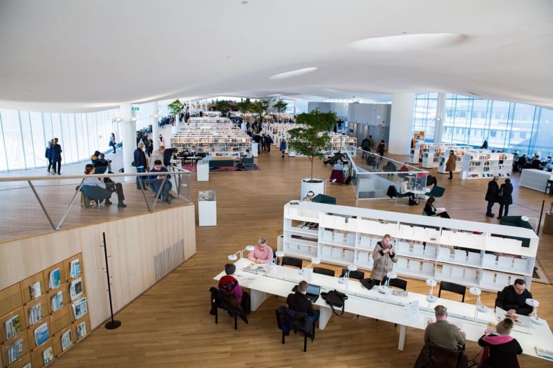 Ústřední knihovna Oodi ve Finsku