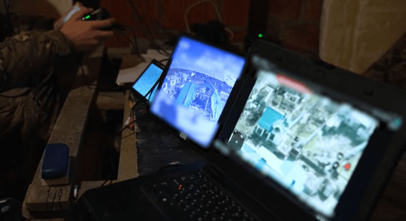 Reportér CNN Nick Paton Walsh navštívil speciální dronovou jednotku Ukrajinců