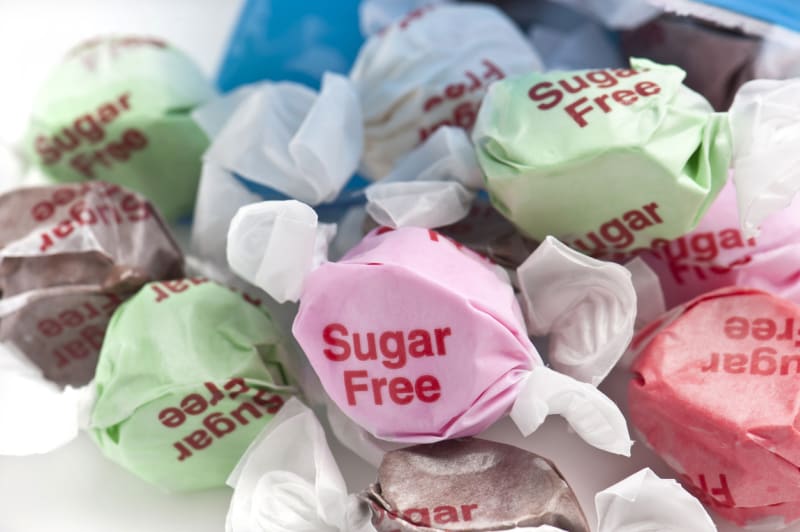 Výrobky bez cukru mohou obsahovat různé sirupy a další náhrady, které jsou cukru hodně podobné. 