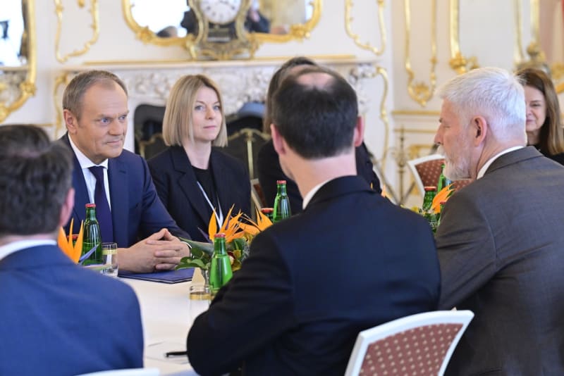 Donald Tusk jednal s prezidentem Petrem Pavlem.