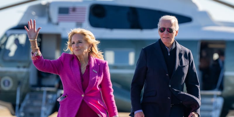 Americký prezident Joe Biden se svou manželkou Jil 