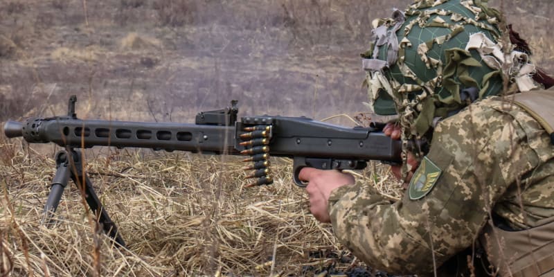 První padlý ukrajinský voják kryl své druhy palbou z kulometu