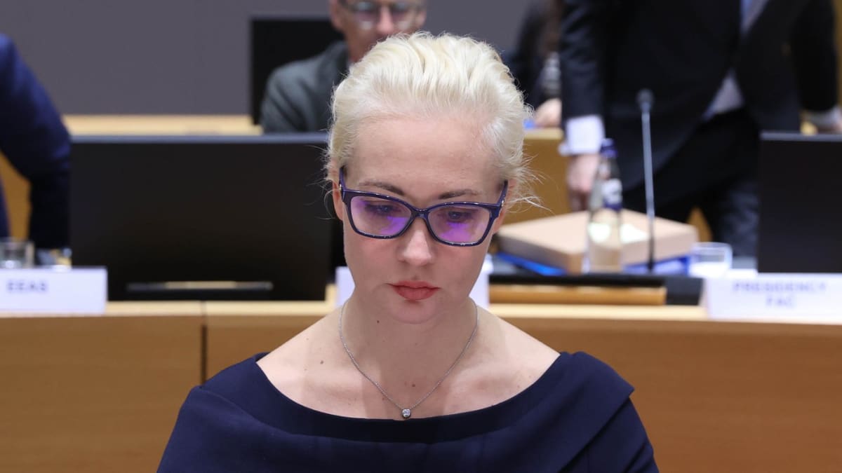 Julija Navalna recnila v Evropskem parlamentu.